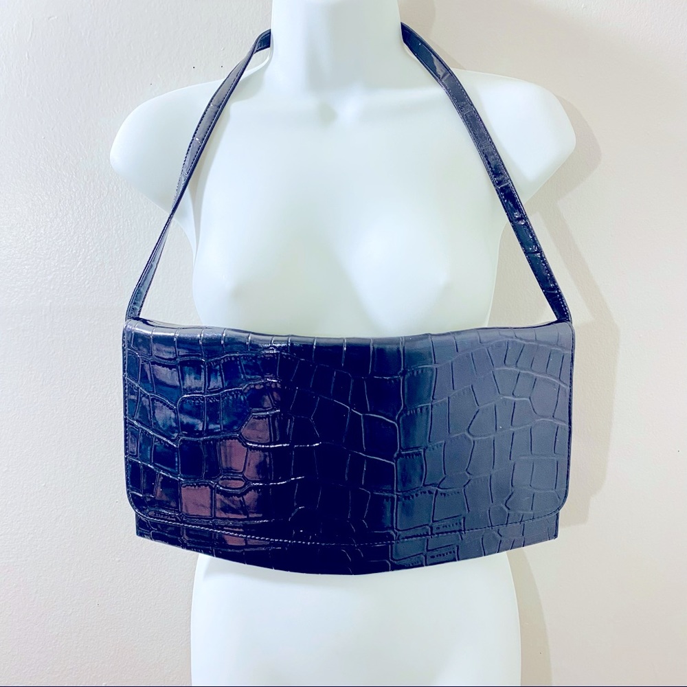 Black Snakeskin design large rectangular Purse - Picture 2 of 8